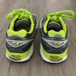 asics gel stormhawk opinioni